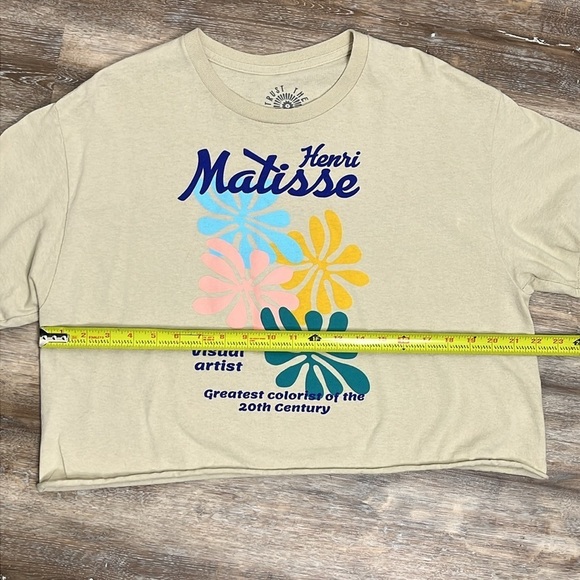 Henri Matisse Leaves Graphic Tee Neutral Cropped Rolled Hem T Shirt Size Large - Picture 7 of 9